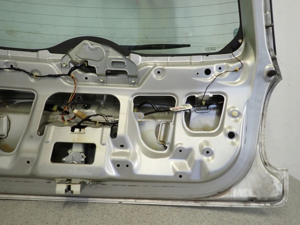 SUZUKI SX4 06-13 KLAPA BAGAŻNIKA SZYBA TYLNA ZCC 12/12