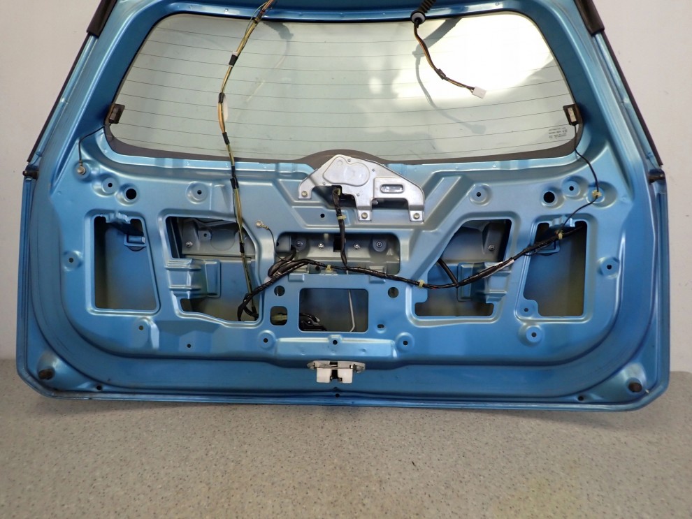 SUZUKI SPLASH 08-14 KLAPA TYLNA BAGAŻNIKA ZDQ 10/10