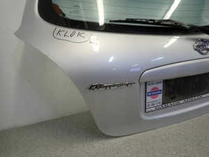 NISSAN ALMERA N16 00-06 KLAPA BAGAŻNIKA SZYBA TYLNA KL0 3/10 MINIATURA