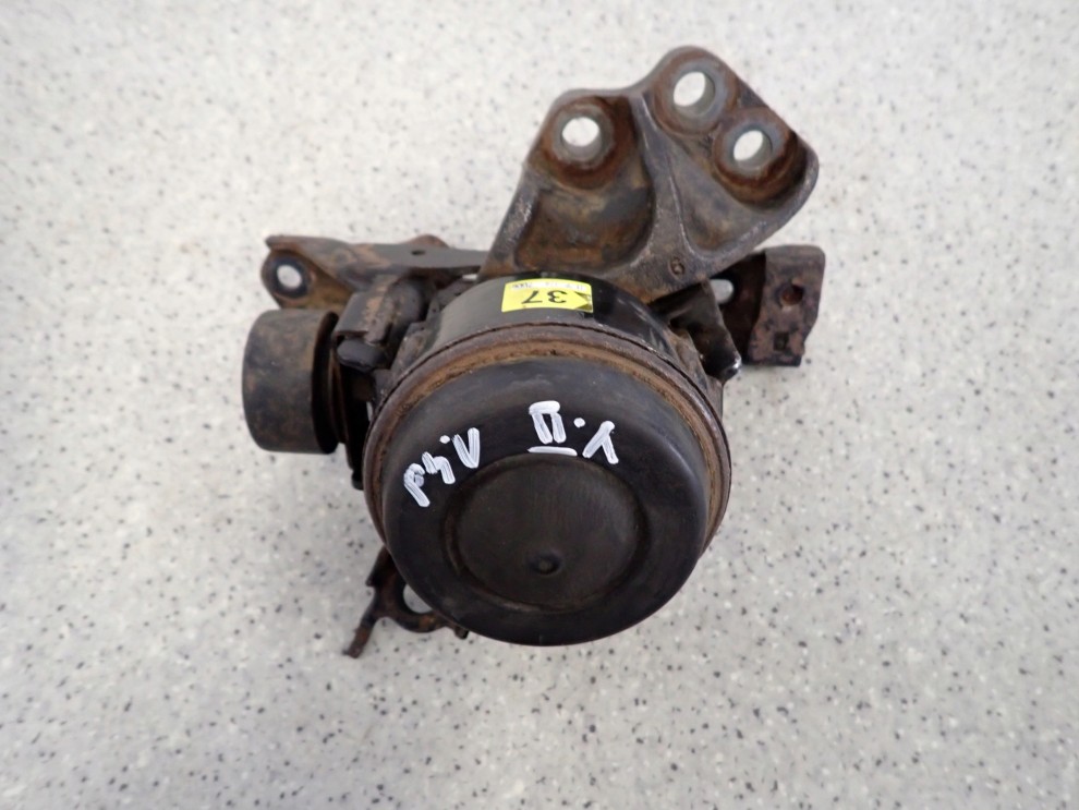 TOYOTA YARIS II 1.4 D4D 06- PODUSZKA SILNIKA PRZEDNIA PRAWA NR 37 5/7