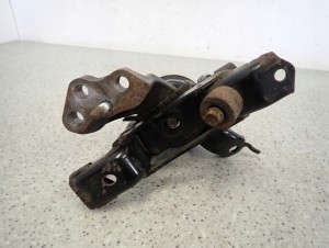 TOYOTA YARIS II 1.4 D4D 06- PODUSZKA SILNIKA PRZEDNIA PRAWA NR 37 2/7 MINIATURA