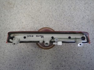KIA CEED KOMBI 06-12 LAMPKA TRZECI STOP TYŁ 6/7 MINIATURA
