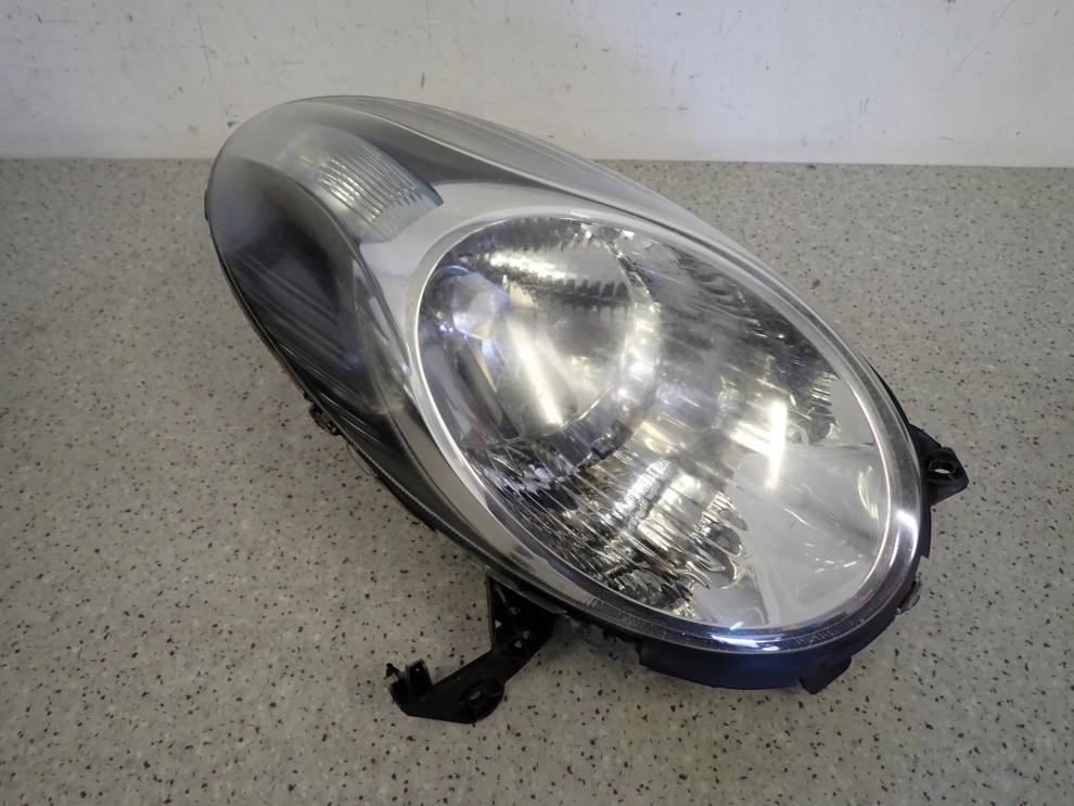 NISSAN MICRA K12 08-10 REFLEKTOR PRAWY LAMPA PRZEDNIA 1/8