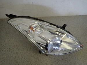 SUZUKI SWIFT MK7 10-16 REFLEKTOR PRZEDNI PRAWY LAMPA PRZÓD EUROPA 5/9 MINIATURA