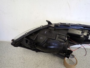 SUZUKI SWIFT MK7 10-16 REFLEKTOR PRZEDNI PRAWY LAMPA PRZÓD EUROPA 8/9 MINIATURA