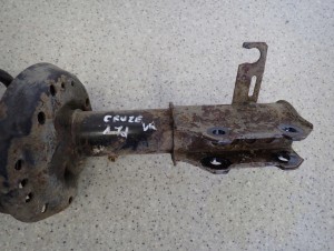 CHEVROLET CRUZE 08-12 AMORTYZATOR PRZEDNI PRAWY 3/9 MINIATURA