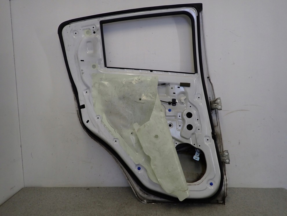 CHEVROLET SPARK 09-15 DRZWI TYLNE LEWE GAZ 9/10