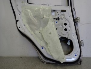 CHEVROLET SPARK 09-15 DRZWI TYLNE LEWE GAZ 10/10 MINIATURA