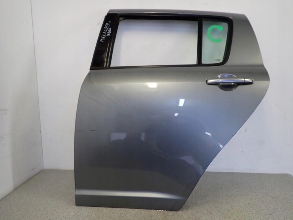 SUZUKI SWIFT 5d MK6 04-09 DRZWI TYLNE LEWE ZCD 1/11