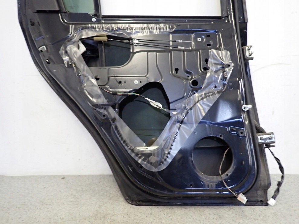 SUZUKI SWIFT 5d MK6 04-09 DRZWI TYLNE LEWE ZCE 11/11