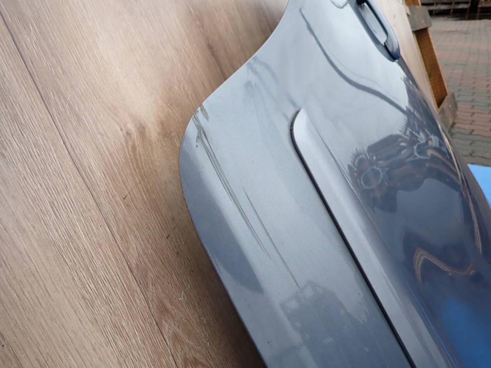 NISSAN NOTE E11 06-12 DRZWI TYLNE PRAWE B52 8/12