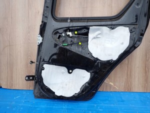 TOYOTA AYGO 05-12 5d DRZWI TYLNE PRAWE 211 10/10 MINIATURA