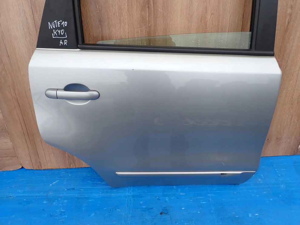 NISSAN NOTE E11 06-12 DRZWI TYLNE PRAWE KY0 2/8