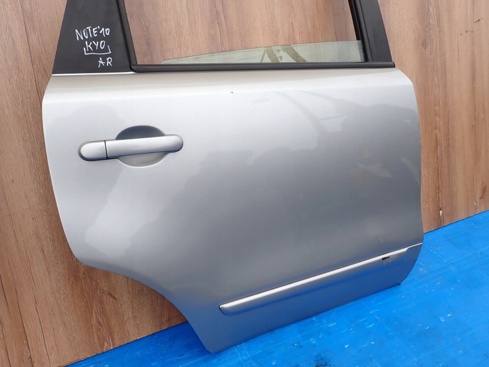 NISSAN NOTE E11 06-12 DRZWI TYLNE PRAWE KY0 3/8