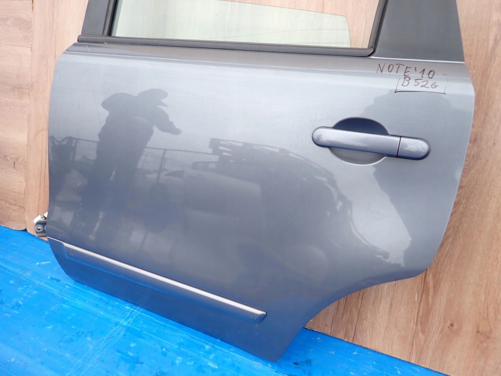 NISSAN NOTE E11 06-12 DRZWI TYLNE LEWE B52 4/11