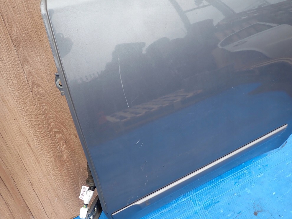 NISSAN NOTE E11 06-12 DRZWI TYLNE LEWE B52 7/11