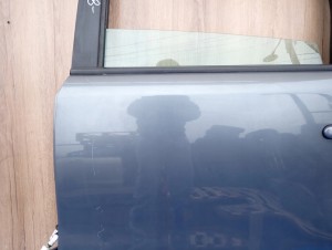 NISSAN NOTE E11 06-12 DRZWI TYLNE LEWE B52 8/11 MINIATURA