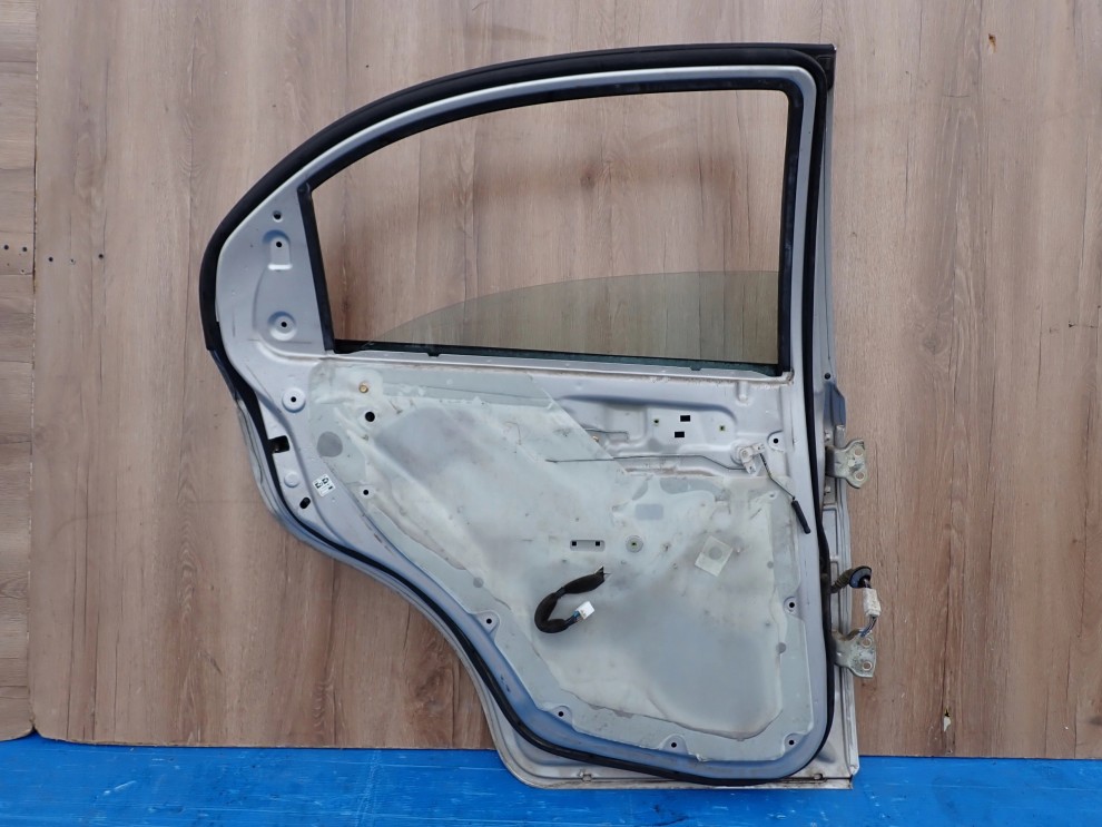 CHEVROLET AVEO SEDAN 4D T250 07- DRZWI TYLNE LEWE 92U 9/10