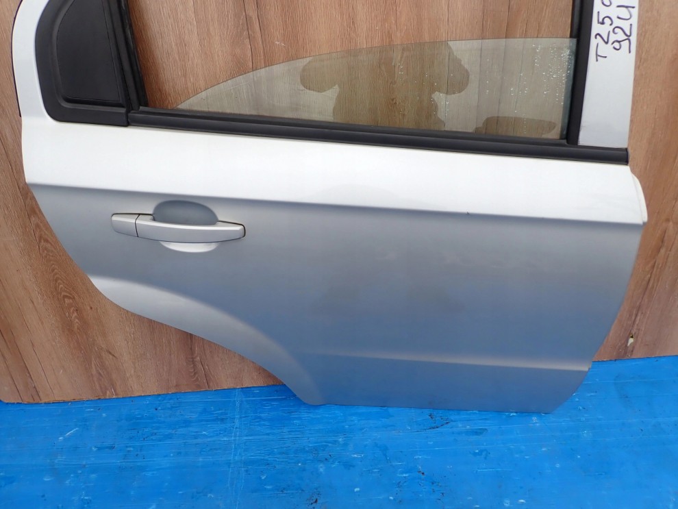 CHEVROLET AVEO SEDAN 4D T250 07- DRZWI TYLNE PRAWE 92U 7/9