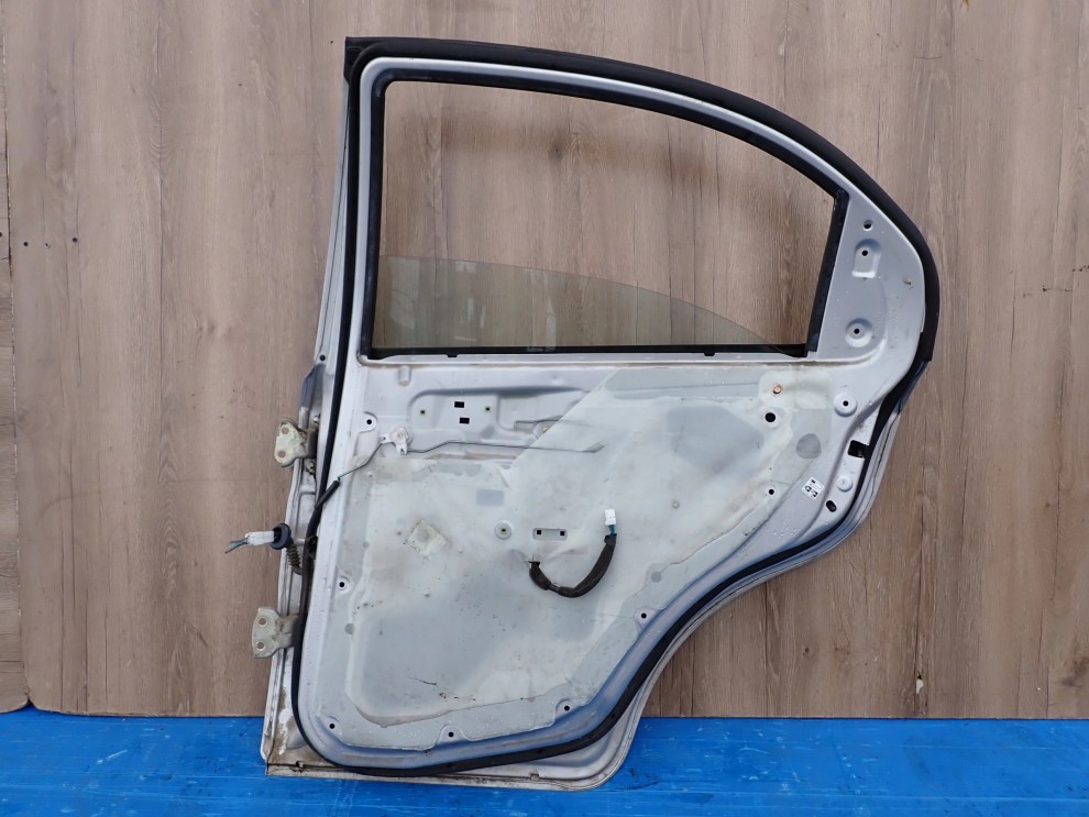 CHEVROLET AVEO SEDAN 4D T250 07- DRZWI TYLNE PRAWE 92U 8/9