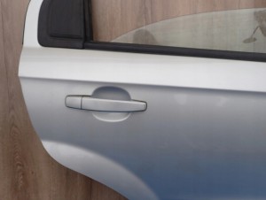 CHEVROLET AVEO SEDAN 4D T250 07- DRZWI TYLNE PRAWE 92U 3/9 MINIATURA