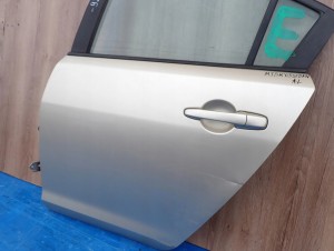 MAZDA3 MAZDA 3 BK SEDAN 03-07 DRZWI TYLNE LEWE 4/14 MINIATURA