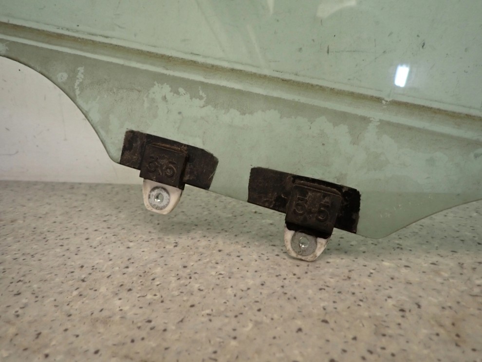 HONDA FRV FR-V 05- SZYBA PRZEDNIA LEWA 3/3