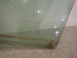 HONDA FRV FR-V 05- SZYBA PRZEDNIA LEWA 2/3 MINIATURA