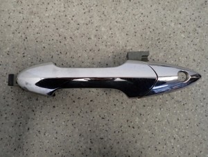 HONDA FRV FR-V 05- KLAMKA PRZEDNIA LEWA CHROM 1/4 MINIATURA