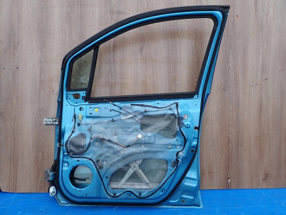SUZUKI SPLASH 08-14 DRZWI PRZEDNIE PRAWE ZDQ 10/11