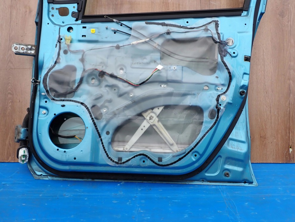 SUZUKI SPLASH 08-14 DRZWI PRZEDNIE PRAWE ZDQ 11/11