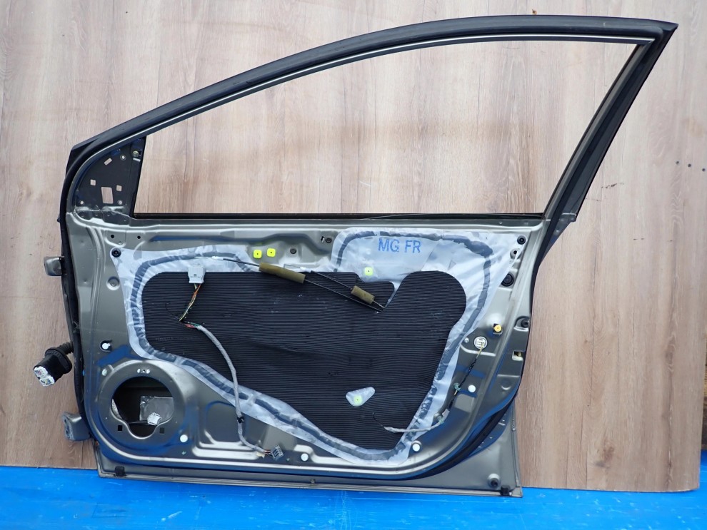 HONDA CIVIC UFO VIII 06- DRZWI PRZEDNIE PRAWE NH701M 11/12