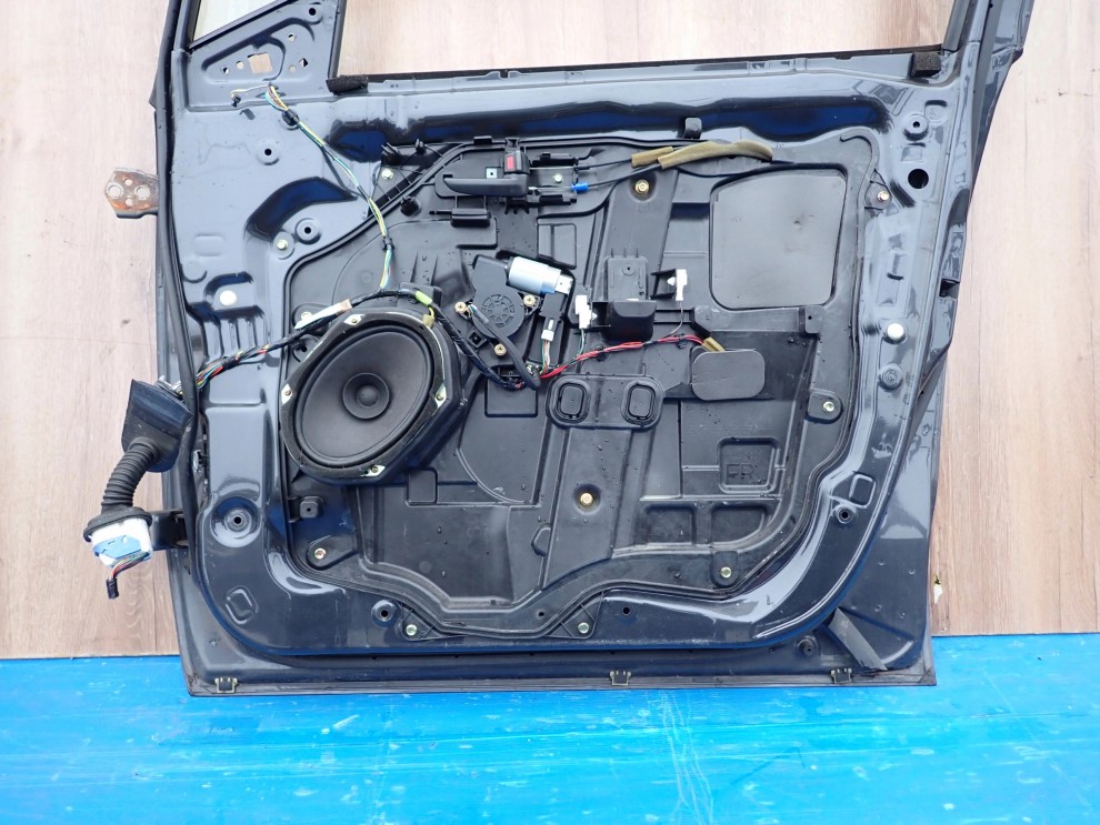 MAZDA 5 MAZDA5 05-10 DRZWI PRZEDNIE PRAWE 28B 12/12