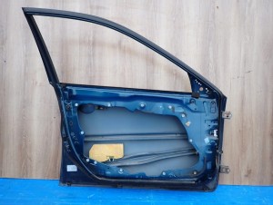 MAZDA 6 02-07 DRZWI PRZEDNIE LEWE 12/13 MINIATURA