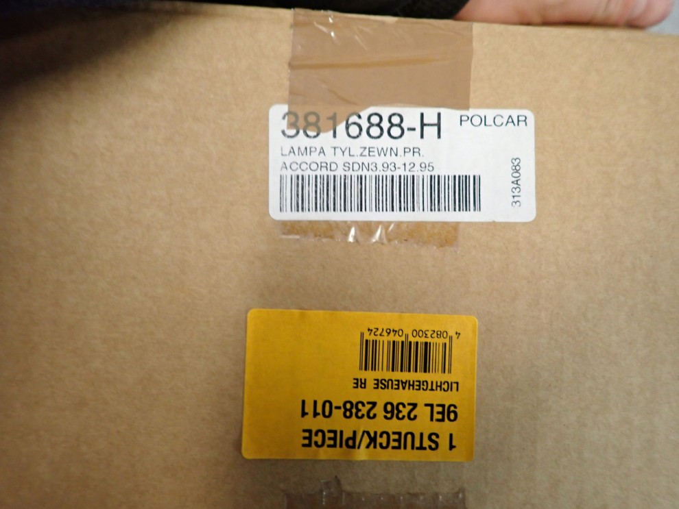 HONDA ACCORD 93-95 EUROPA LAMPA TYLNA PRAWA NOWA ORYGINAŁ 5/5