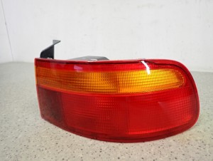 HONDA ACCORD 93-95 EUROPA LAMPA TYLNA PRAWA NOWA ORYGINAŁ 2/5 MINIATURA