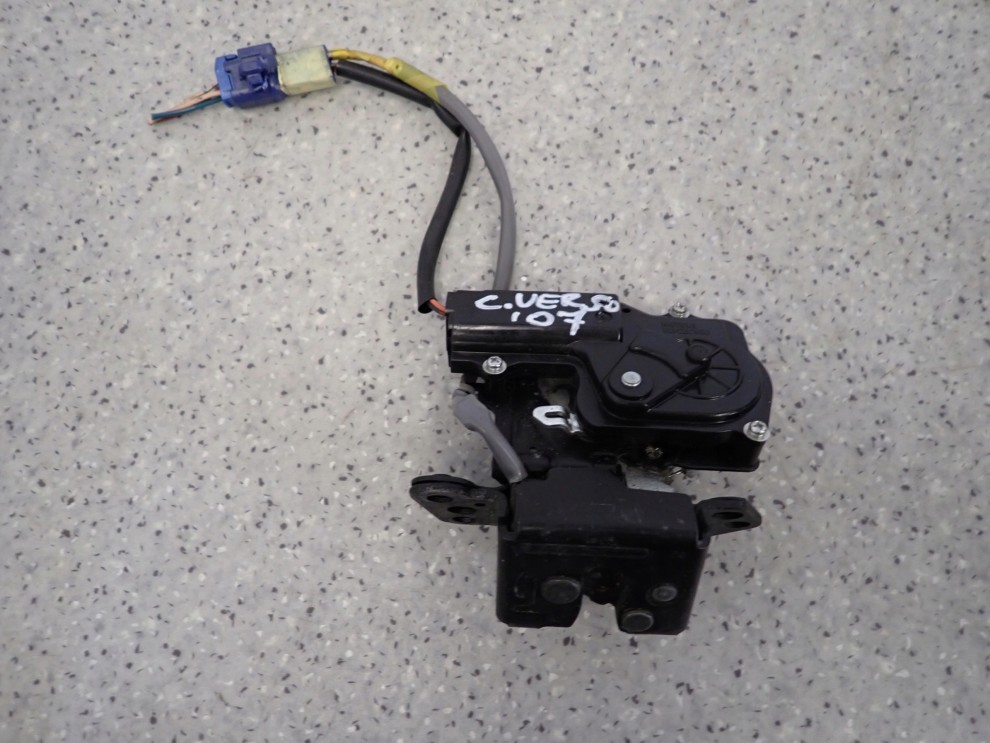 COROLLA VERSO 04-08 ZAMEK KLAPY BAGAŻNIKA 2/5