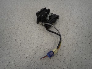 COROLLA VERSO 04-08 ZAMEK KLAPY BAGAŻNIKA 4/5 MINIATURA