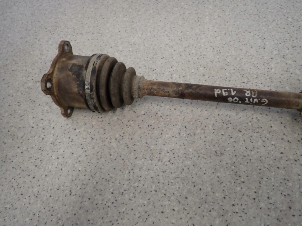 GRAND VITARA II 05-09 1.9 DDIS PÓŁOŚ TYLNA PRAWA 3/4