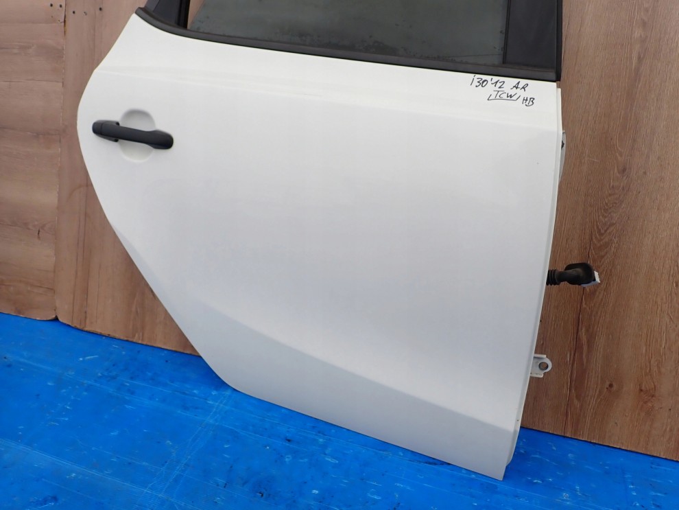 HYUNDAI I30 HATCHBACK 07-12 DRZWI TYLNE PRAWE TCW 4/12