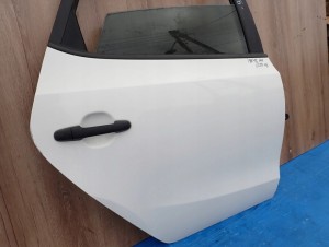 HYUNDAI I30 HATCHBACK 07-12 DRZWI TYLNE PRAWE TCW 3/12 MINIATURA