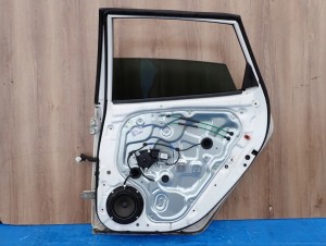 HYUNDAI I30 HATCHBACK 07-12 DRZWI TYLNE PRAWE TCW 10/12 MINIATURA