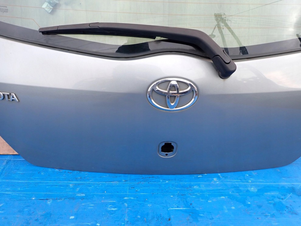 TOYOTA YARIS II 06- KLAPA TYLNA BAGAŻNIKA 1F8 4/12