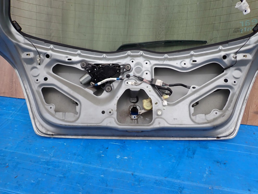 TOYOTA YARIS II 06- KLAPA TYLNA BAGAŻNIKA 1F8 12/12