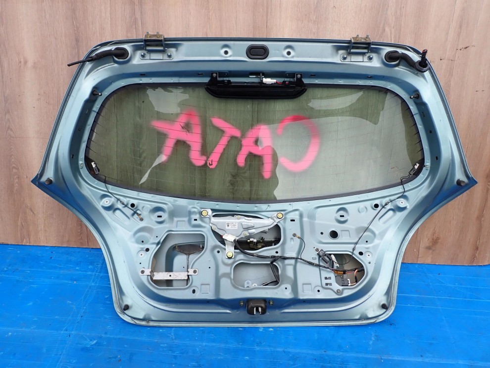 NISSAN ALMERA N16 00-06 KLAPA BAGAŻNIKA SZYBA TYLNA BN3 10/12