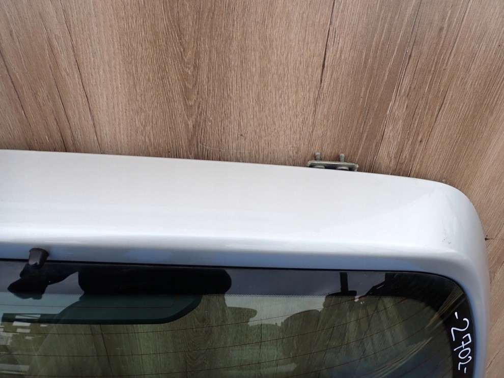 NISSAN ALMERA N16 00-06 KLAPA BAGAŻNIKA SZYBA TYLNA KL0 7/11