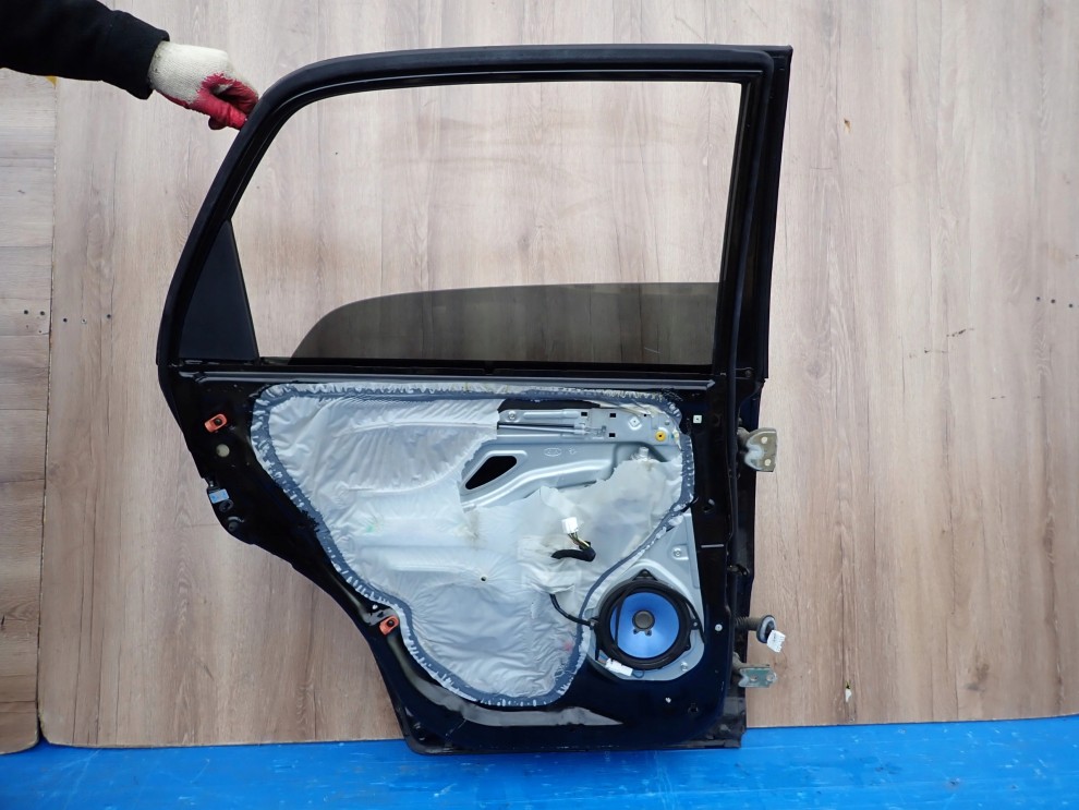 KIA SPORTAGE II 04-09 DRZWI TYLNE LEWE 9P 8/8