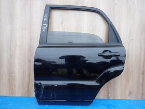 KIA SPORTAGE II 04-09 DRZWI TYLNE LEWE 9P 1/8 MINIATURA