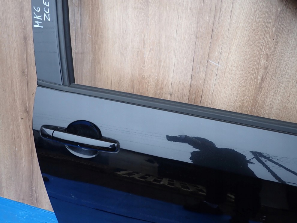 SUZUKI SWIFT 5d MK6 04-09 DRZWI PRZEDNIE PRAWE ZCE 4/13