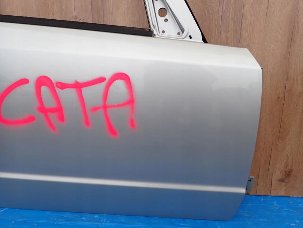 SUZUKI SX4 06-12 DRZWI PRZEDNIE PRAWE ZCC 5/11